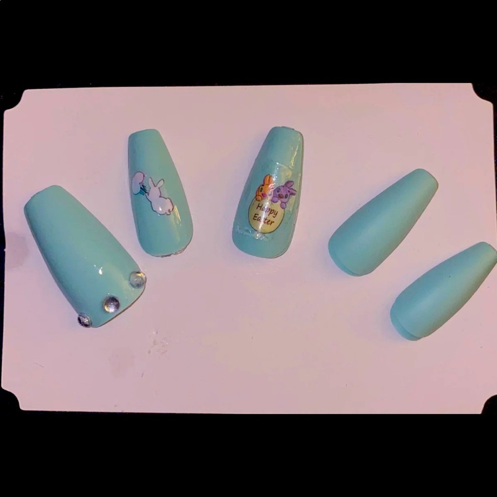 Press on nails